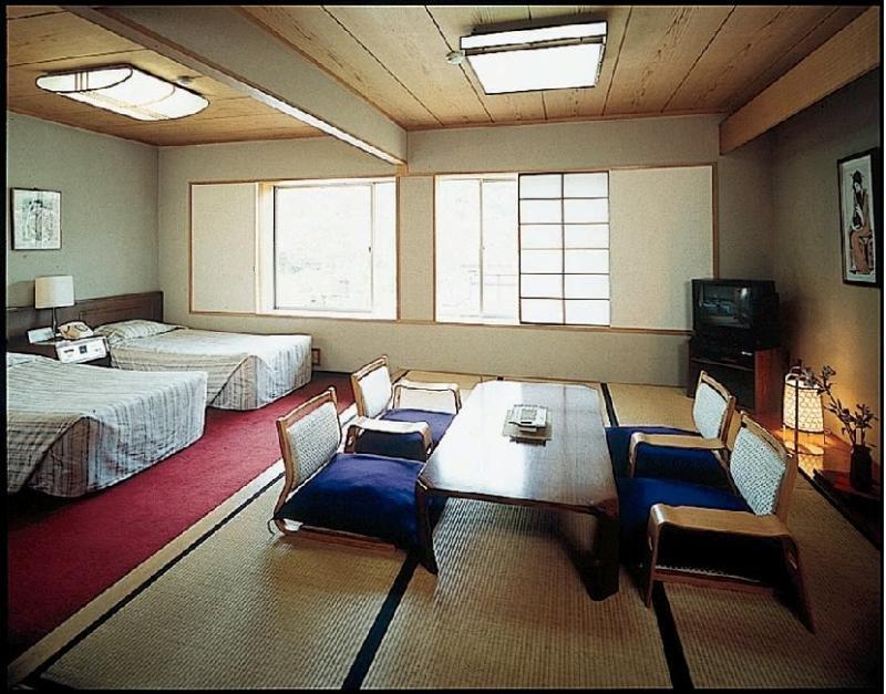 Tomata Onsen Noritake Hotel โอคายาม่า ภายนอก รูปภาพ